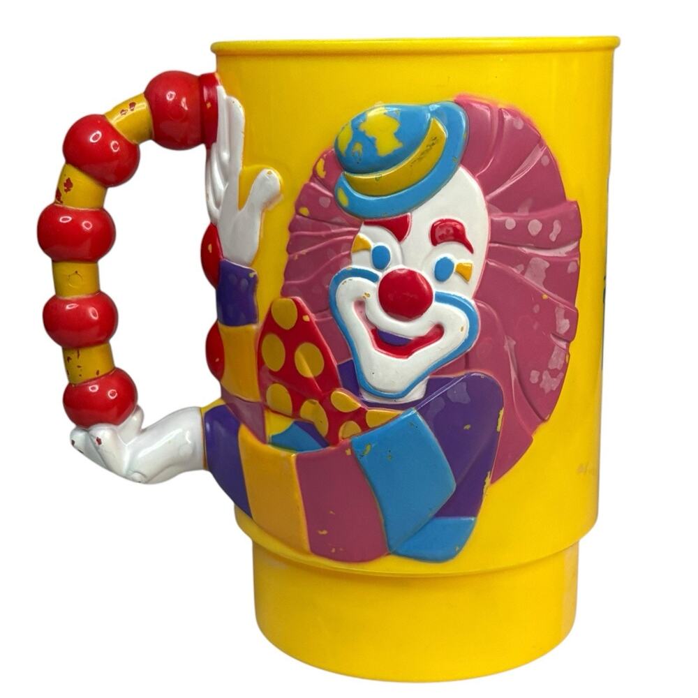 VTG Ringling Bros Barnum & Bailey Circus 3D Yellow Clown Plastic Mug Cup 1990s